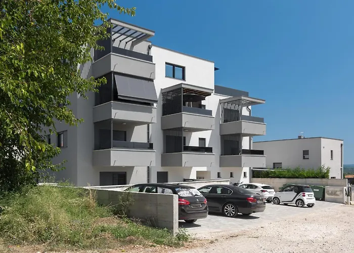 Cozy In Tar With Wifi Lejlighed