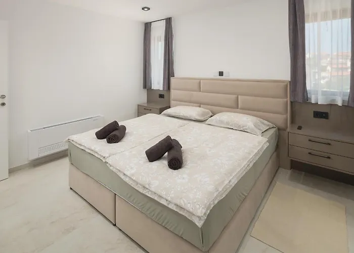 Cozy In Tar With Wifi Lejlighed