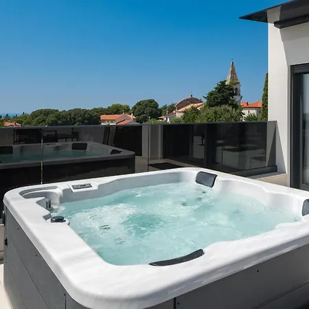 Cozy In Tar With Wifi דירה