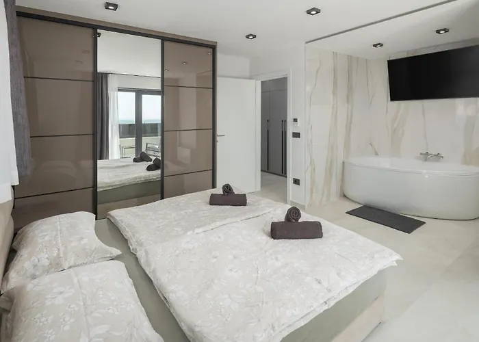 아파트 Cozy In Tar With Wifi *